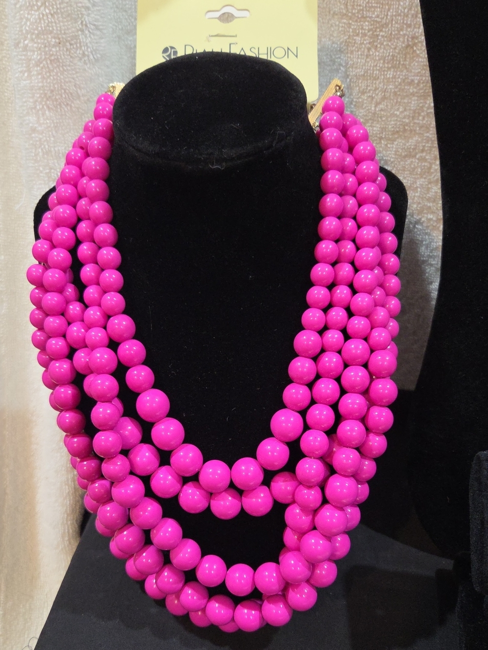 MULTI STRAND PINK BEADED NECKLACE
